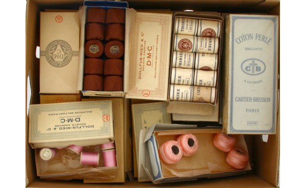 MERCERIE - Lot de fils divers