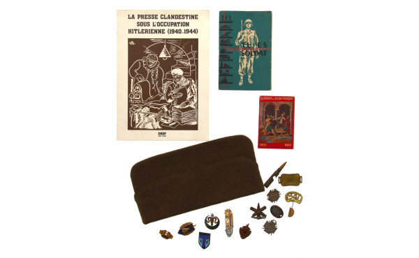 Thème MILITAIRE - Petit lot d'insignes e