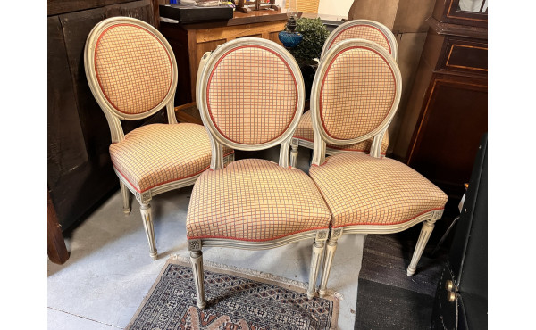4 chaises St Louis XVI tissu quadrillé