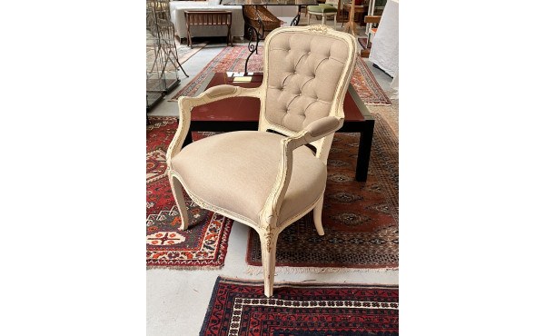 Fauteuil style L XV tissu écru