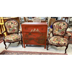 Paire de fauteuils en bois foncé sculpté