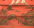 Commode chinoise en laque rouge décor de