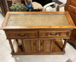 Petit buffet bas en bois stratifié et ro