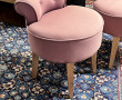Paire de petites chauffeuses tissu rose,