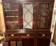 Bibliothèque anglaise en placage ouvrant