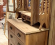 Commode coiffeuse en bois clair ouvrant 