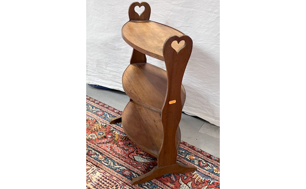 Petite table à 3 niveaux en bois fruitie
