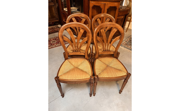 4 chaises en bois teinte merisier, dossi