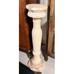 Sellette en albâtre, H100 x diam 24,5 cm