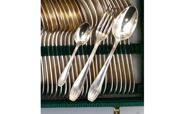 SFAM - Ménagère en métal argenté style m