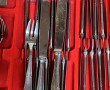Ménagère en inox en écrin comprenant les