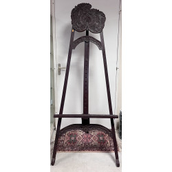 Chevalet en bois exotique provenant de B