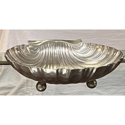 Importante coupe en forme de coquille St