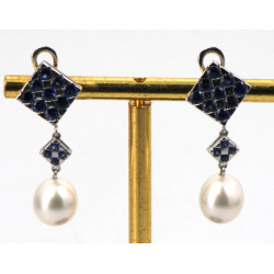 Paire de boucles d'oreilles pendantes en