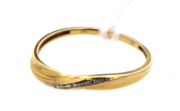 Bague jonc en or jaune 9 carats et 3 pet