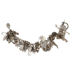 Bracelet en argent avec nombreuses brelo