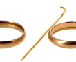 Deux alliances en or jaune 18 cts, plus 