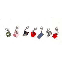 SWAROVSKI - Lot de 7 charms en métal et 