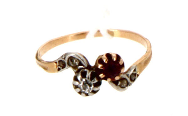 Bague ancienne style "toi et moi", deux 