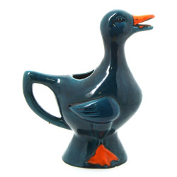 Pichet canard en faïence orange et bleu 