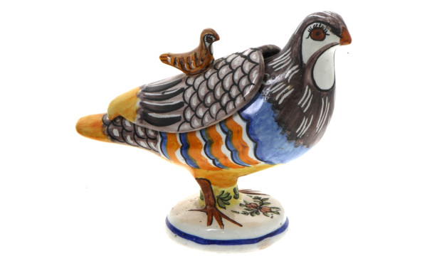Saucière en faïence polychrome en forme 