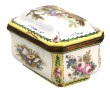 Coffret en faïence fine et métal doré à 