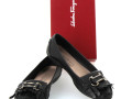 SALVATORE FERRAGAMO - Paire de mocassins