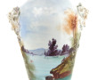 Vase ancien en porcelaine à décor d'un p