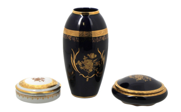 LIMOGES - Vase en porcelaine bleu de fou