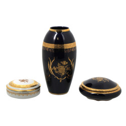 LIMOGES - Vase en porcelaine bleu de fou