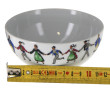 7 bols en porcelaine à décor de ronde de