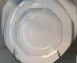 Petit service de table en porcelaine bla