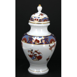 Potiche couverte en porcelaine blanche e