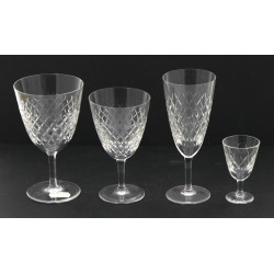 Service de verres à pied en cristal à dé