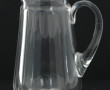 BACCARAT - Broc à eau en cristal, signé,