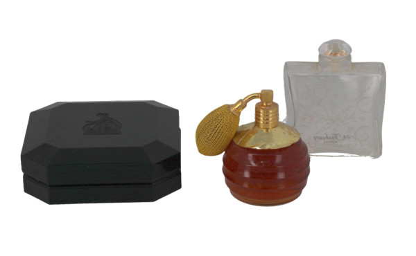 Thème PARFUM - Lot comprenant : MONCLAIR