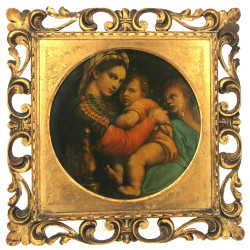Cadre en bois sculpté et doré, décor de 