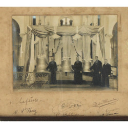 Photographie ancienne à décor d'une inau