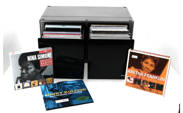 Casier de rangement de CD contenant des 