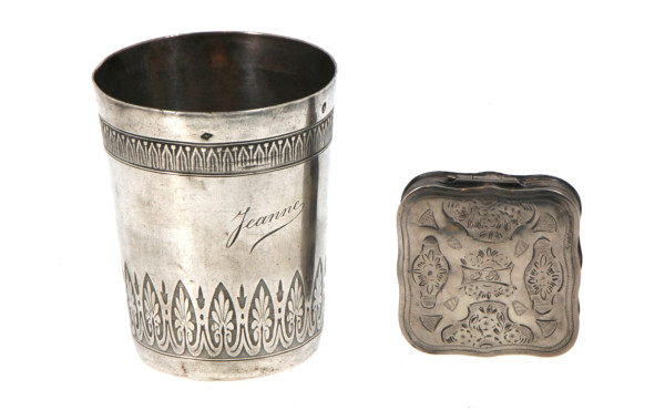 Timbale en argent, poinçon minerve, grav