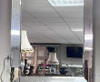 Grand miroir à parecloses moderne 117x87