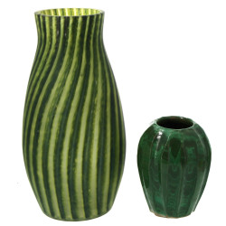 Vase en verre dans les tons verts à déco