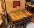 2 fauteuils paillés en bon état dépareil
