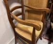 2 fauteuils paillés en bon état dépareil