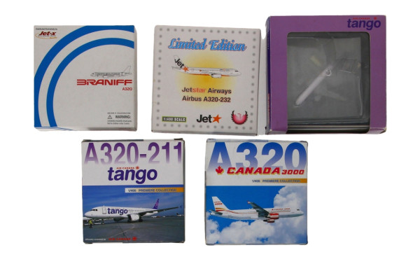 AVIATION - 5 modèles réduits d'avions de