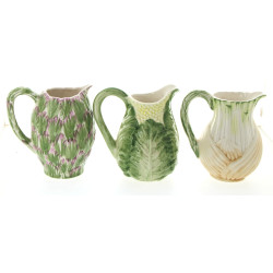 Lot de 5 pichets en barbotine