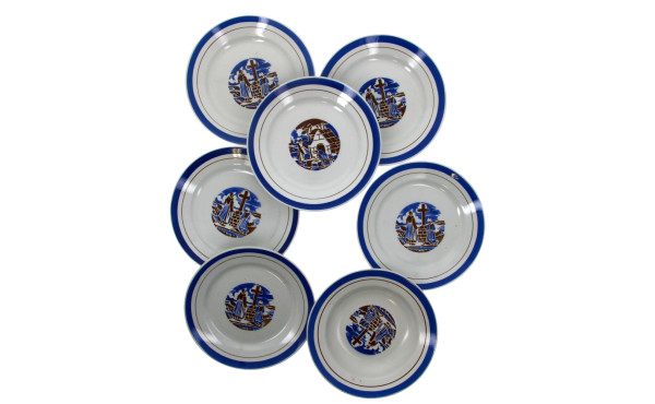 AMIEUX Frères, Nantes - 8 assiettes en f