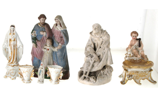 Ste Famille, sujet ancien en biscuit pol