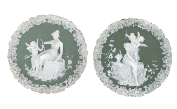 Dans le goût de WEDGWOOD - Paire de méda