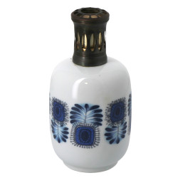 Lampe BERGER, en porcelaine blanche et b